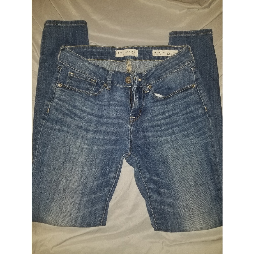 Size 5 Skinny Jeans (juniors)